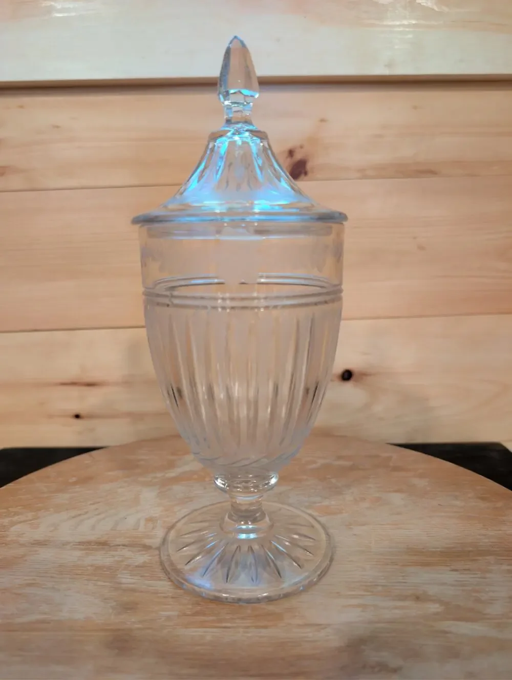 Vintage Etched Glass Covered Candy Dish Pedestal Apothecary Jar with Lid 10